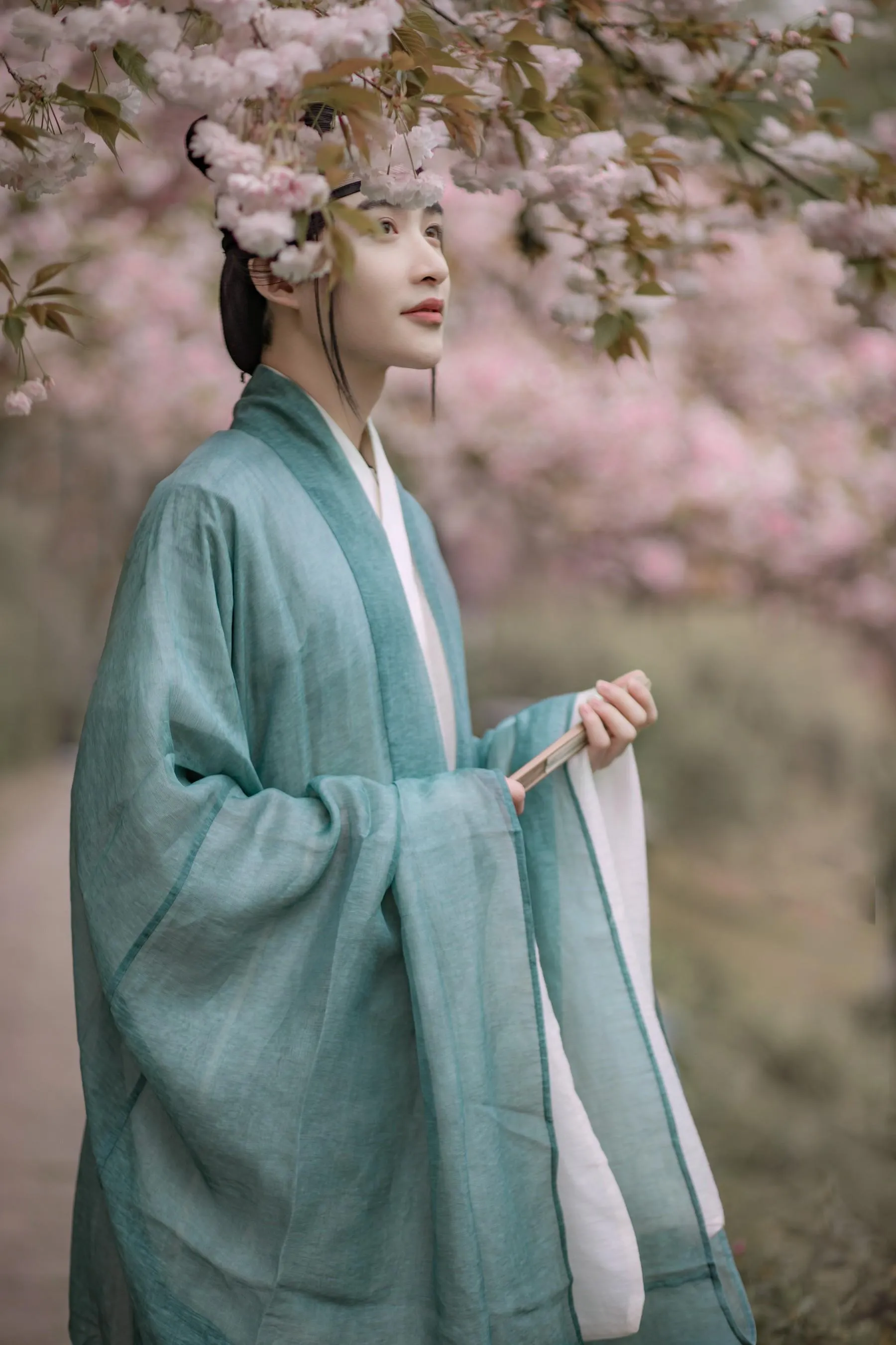 [YITUYU艺图语]2021.09.10 踏春 小清菡 [23P]插图